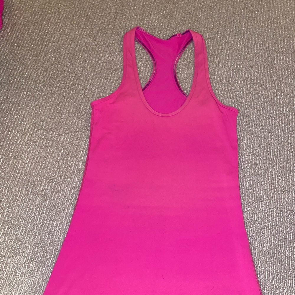lululemon tank